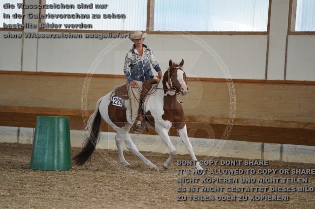 s_A_903459.JPG
